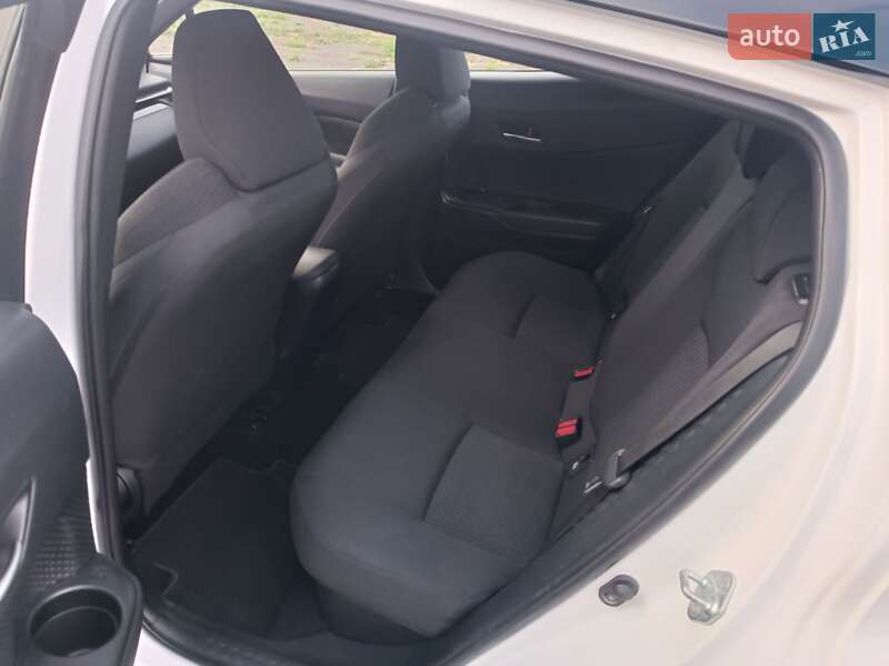 Позашляховик / Кросовер Toyota C-HR 2018 в Івано-Франківську фото 18 Позашляховик / Кросовер Toyota C-HR 2018 в Івано-Франківську