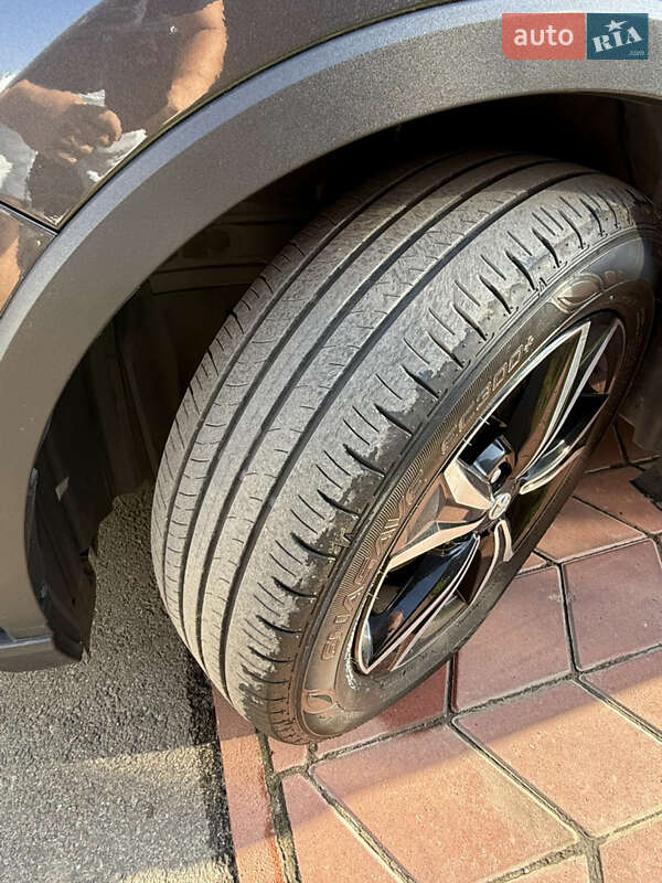 Внедорожник / Кроссовер Toyota C-HR 2022 в Киеве фото 5 Внедорожник / Кроссовер Toyota C-HR 2022 в Киеве