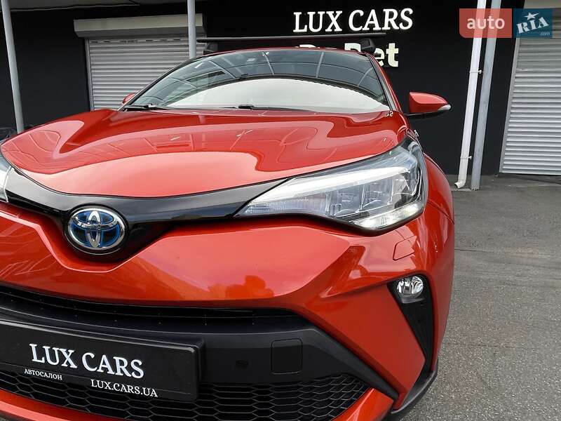 Позашляховик / Кросовер Toyota C-HR 2020 в Києві фото 5 Позашляховик / Кросовер Toyota C-HR 2020 в Києві
