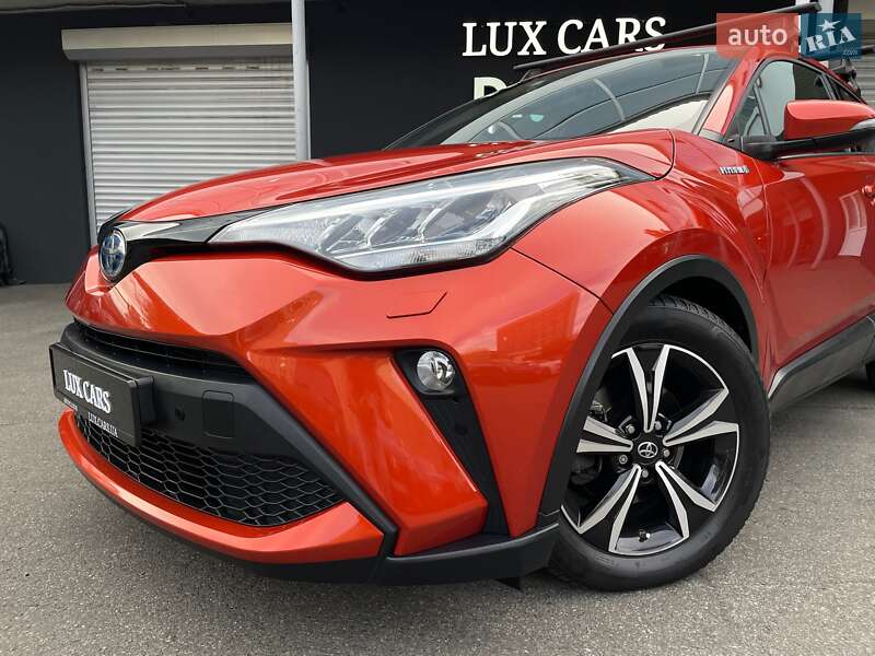 Позашляховик / Кросовер Toyota C-HR 2020 в Києві фото 18 Позашляховик / Кросовер Toyota C-HR 2020 в Києві