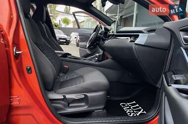 Позашляховик / Кросовер Toyota C-HR 2020 в 