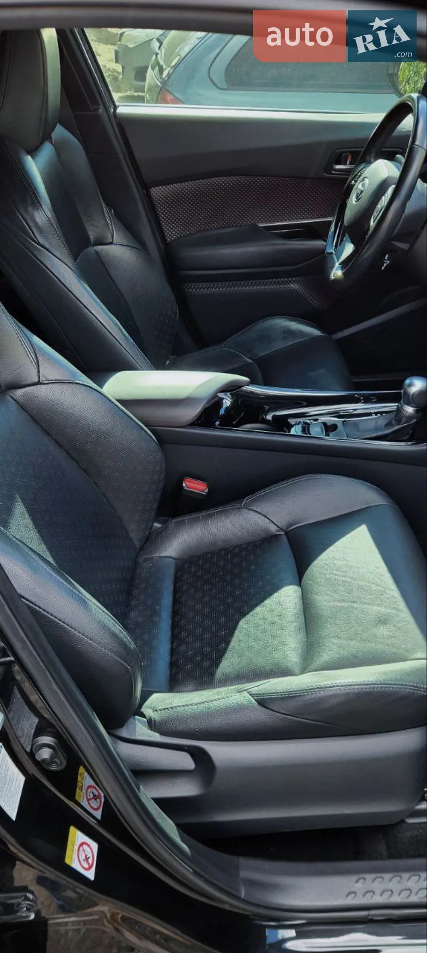 2016 Toyota C-HR - мініатюра 16