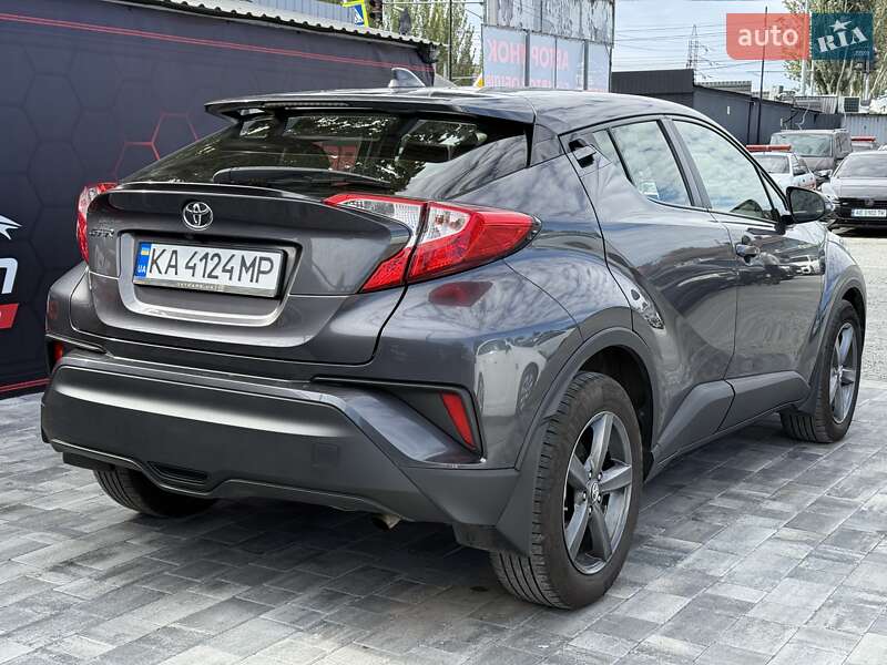 Позашляховик / Кросовер Toyota C-HR 2021 в Дніпрі