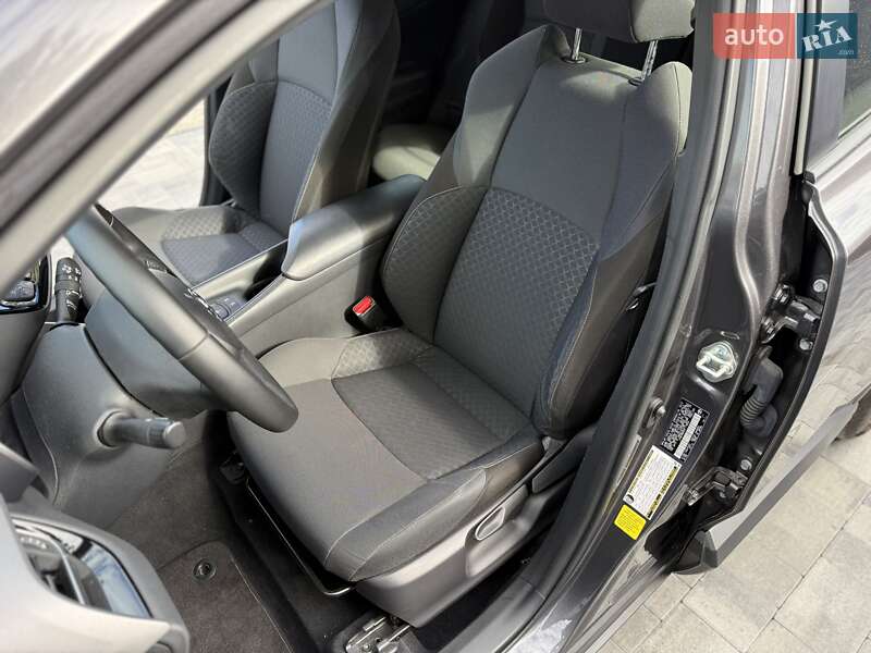 Позашляховик / Кросовер Toyota C-HR 2021 в Дніпрі