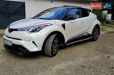Внедорожник / Кроссовер Toyota C-HR 2019 в Черновцах