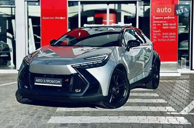 Внедорожник / Кроссовер Toyota C-HR 2024 в 