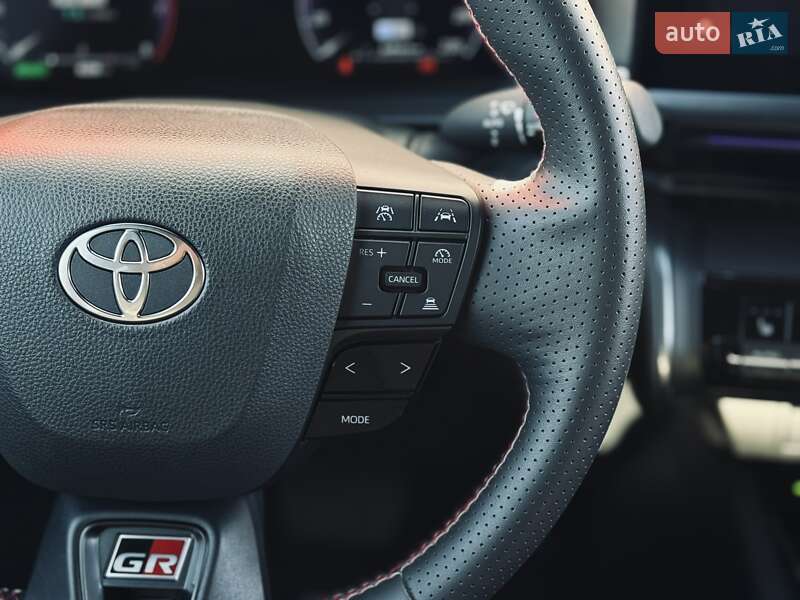 Внедорожник / Кроссовер Toyota C-HR 2024 в Тернополе