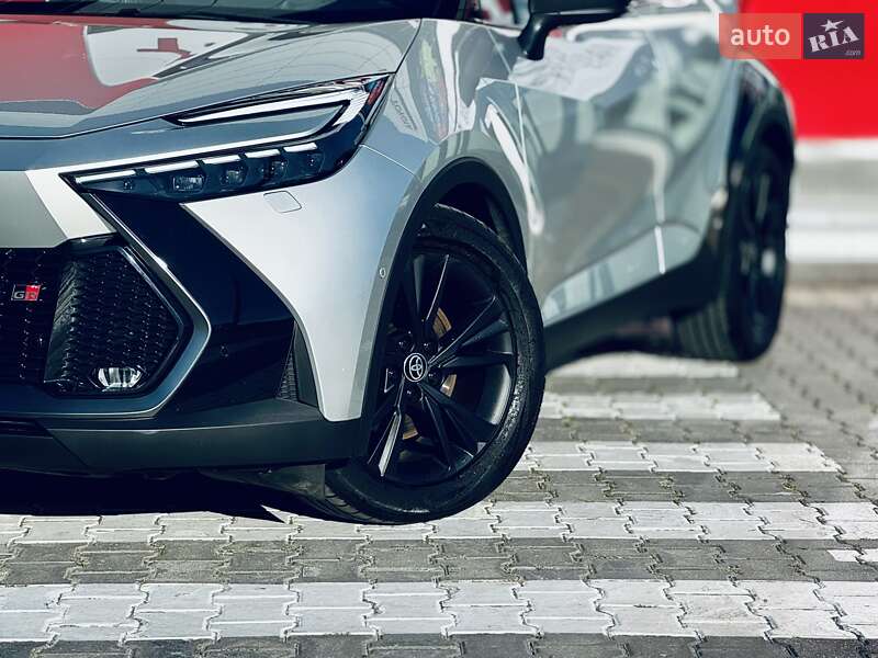 Внедорожник / Кроссовер Toyota C-HR 2024 в Тернополе