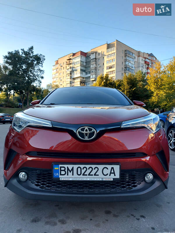 Позашляховик / Кросовер Toyota C-HR 2017 в Сумах