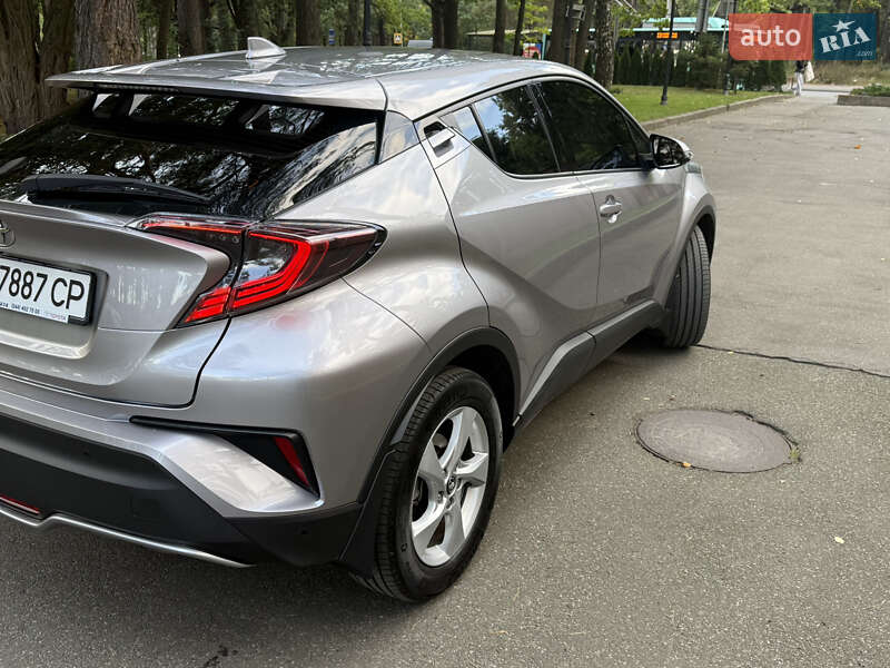 Внедорожник / Кроссовер Toyota C-HR 2018 в Чернигове