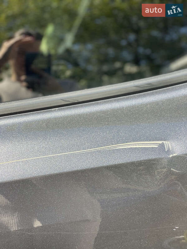 Позашляховик / Кросовер Toyota C-HR 2017 в Дніпрі