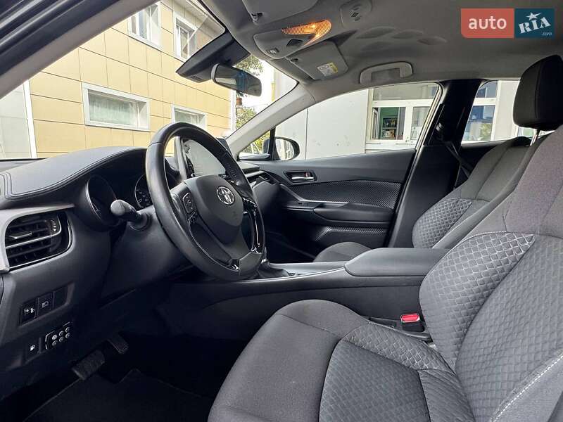 Позашляховик / Кросовер Toyota C-HR 2020 в Одесі