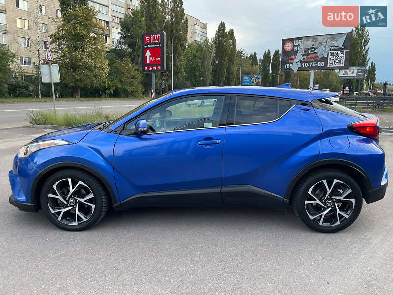 Позашляховик / Кросовер Toyota C-HR 2017 в Софіївській Борщагівці