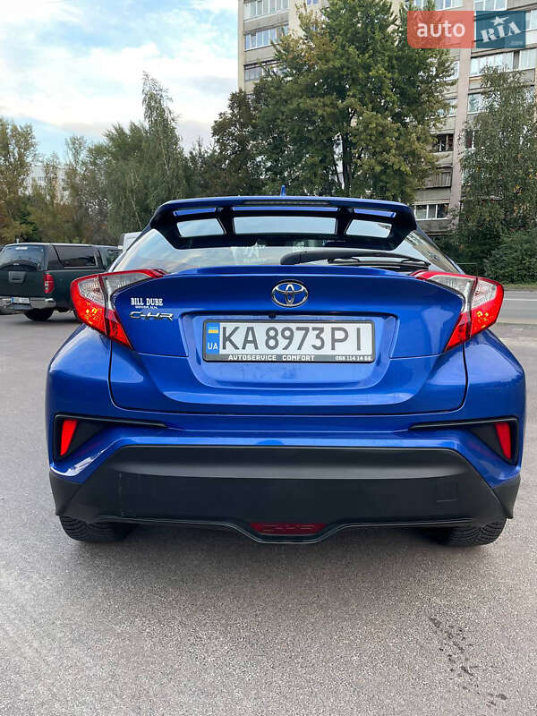 Позашляховик / Кросовер Toyota C-HR 2017 в Софіївській Борщагівці