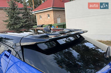Внедорожник / Кроссовер Toyota C-HR 2016 в 