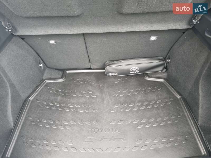 Внедорожник / Кроссовер Toyota C-HR 2019 в Житомире фото 19 Внедорожник / Кроссовер Toyota C-HR 2019 в Житомире