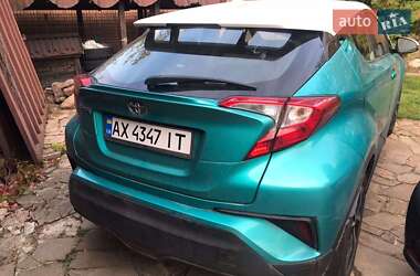 Позашляховик / Кросовер Toyota C-HR 2017 в Києві