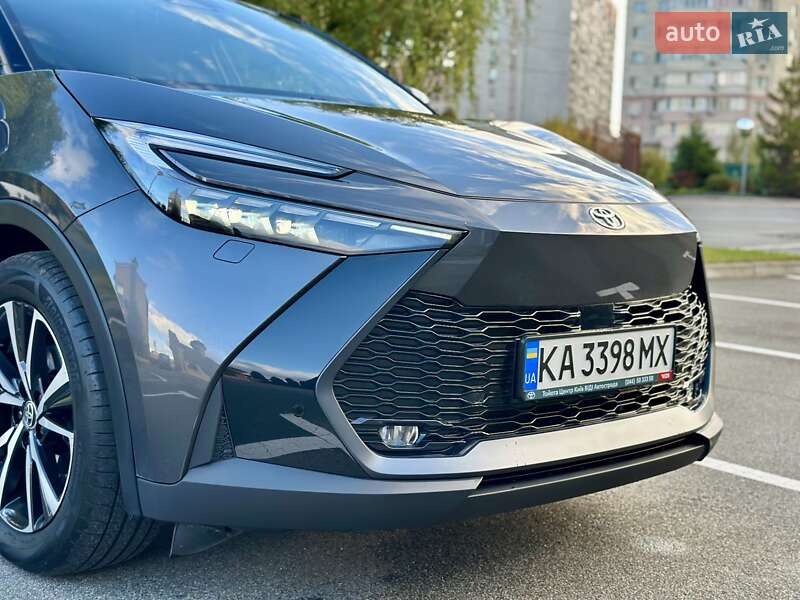 Внедорожник / Кроссовер Toyota C-HR 2024 в Киеве