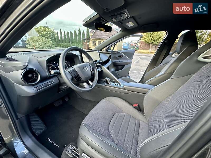Внедорожник / Кроссовер Toyota C-HR 2024 в Киеве