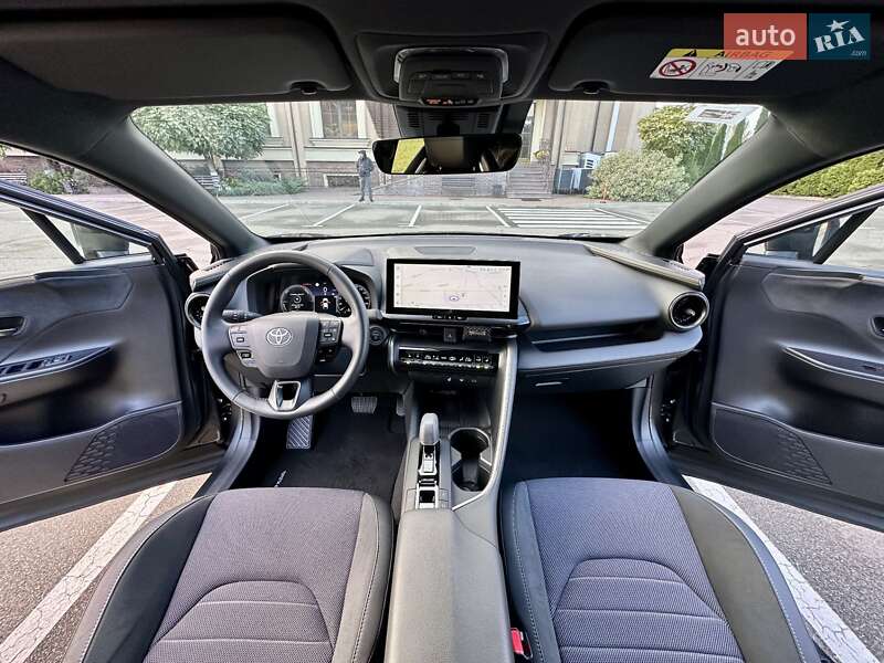 Внедорожник / Кроссовер Toyota C-HR 2024 в Киеве