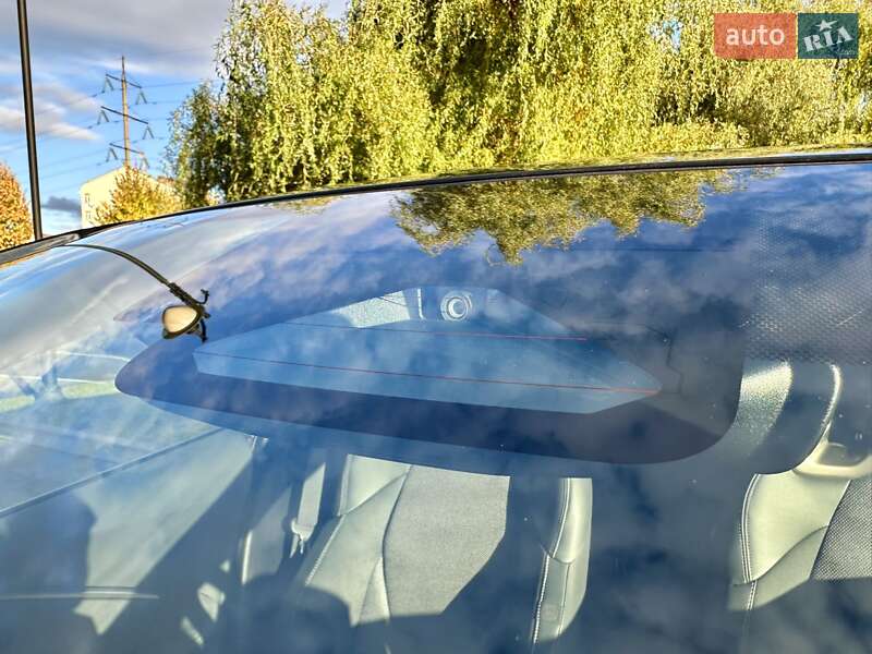 Внедорожник / Кроссовер Toyota C-HR 2024 в Киеве