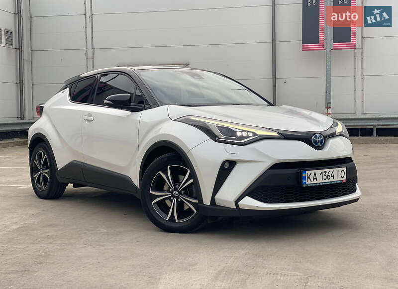 Внедорожник / Кроссовер Toyota C-HR 2022 в Киеве