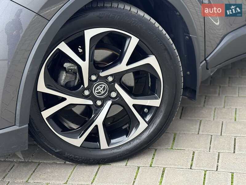 Позашляховик / Кросовер Toyota C-HR 2019 в Одесі