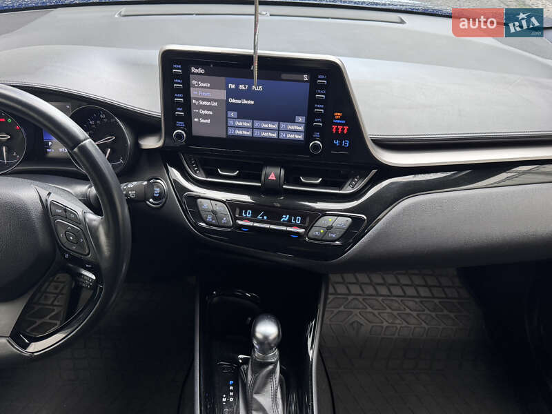 Позашляховик / Кросовер Toyota C-HR 2019 в Одесі