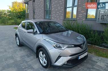 Позашляховик / Кросовер Toyota C-HR 2016 в Львові