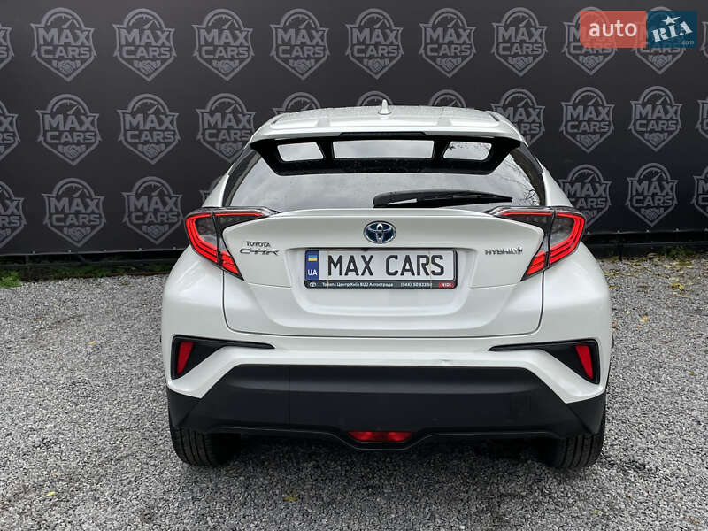 Внедорожник / Кроссовер Toyota C-HR 2018 в Киеве