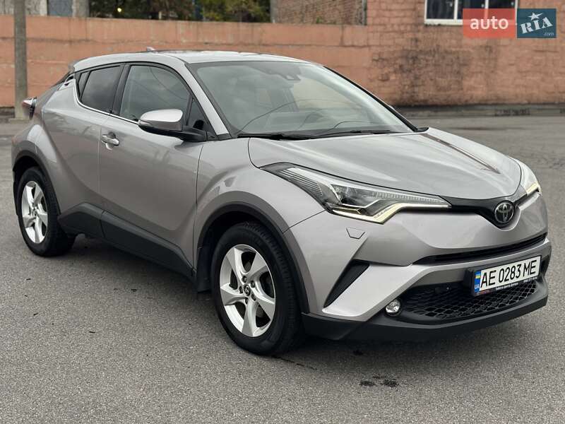 Toyota C-HR 2019 Toyota C-HR 2019