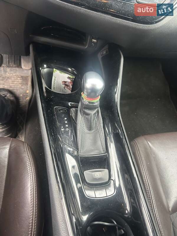 Внедорожник / Кроссовер Toyota C-HR 2016 в Львове