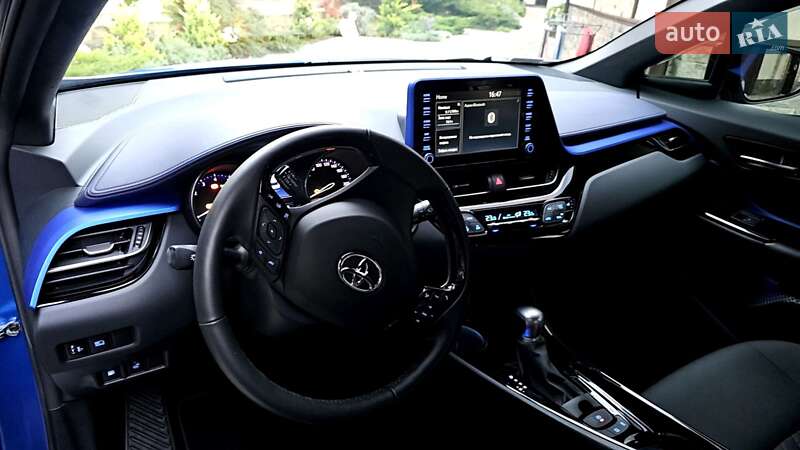 Позашляховик / Кросовер Toyota C-HR 2019 в Одесі