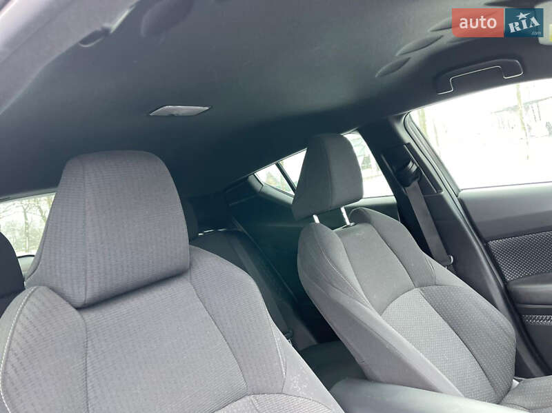 Внедорожник / Кроссовер Toyota C-HR 2018 в Коломые