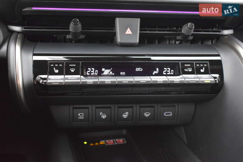 Внедорожник / Кроссовер Toyota C-HR 2023 в Житомире