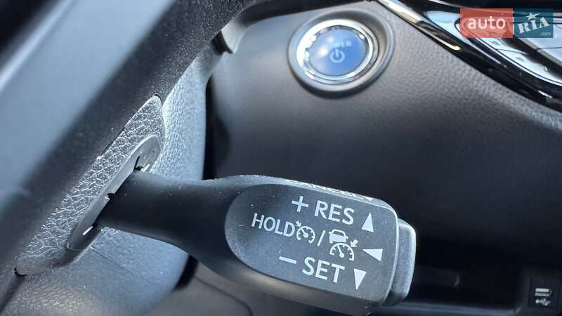 Позашляховик / Кросовер Toyota C-HR 2021 в Івано-Франківську