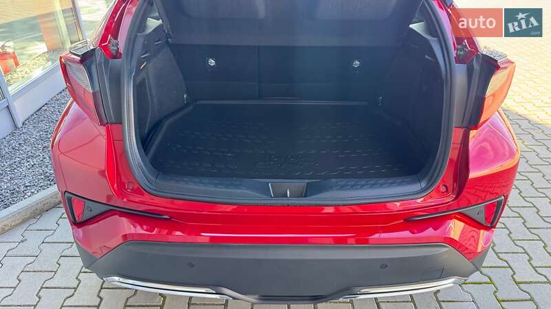 Позашляховик / Кросовер Toyota C-HR 2021 в Івано-Франківську