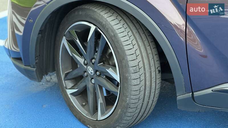 Внедорожник / Кроссовер Toyota C-HR 2022 в Киеве фото 10 Внедорожник / Кроссовер Toyota C-HR 2022 в Киеве