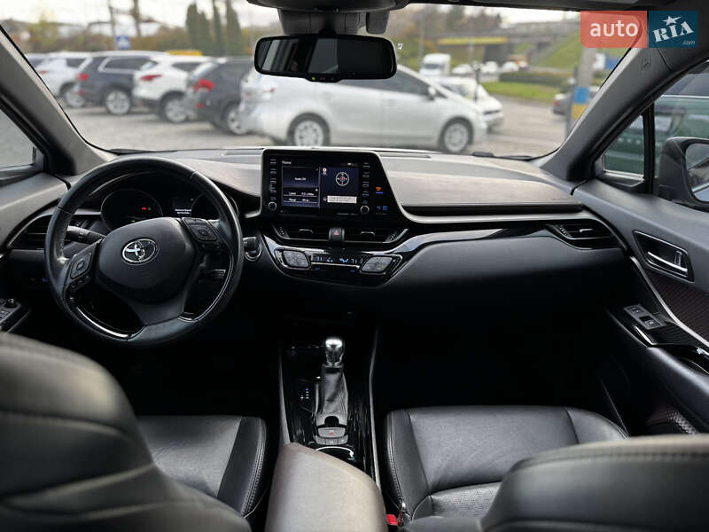 Позашляховик / Кросовер Toyota C-HR 2018 в Білій Церкві фото 12 Позашляховик / Кросовер Toyota C-HR 2018 в Білій Церкві