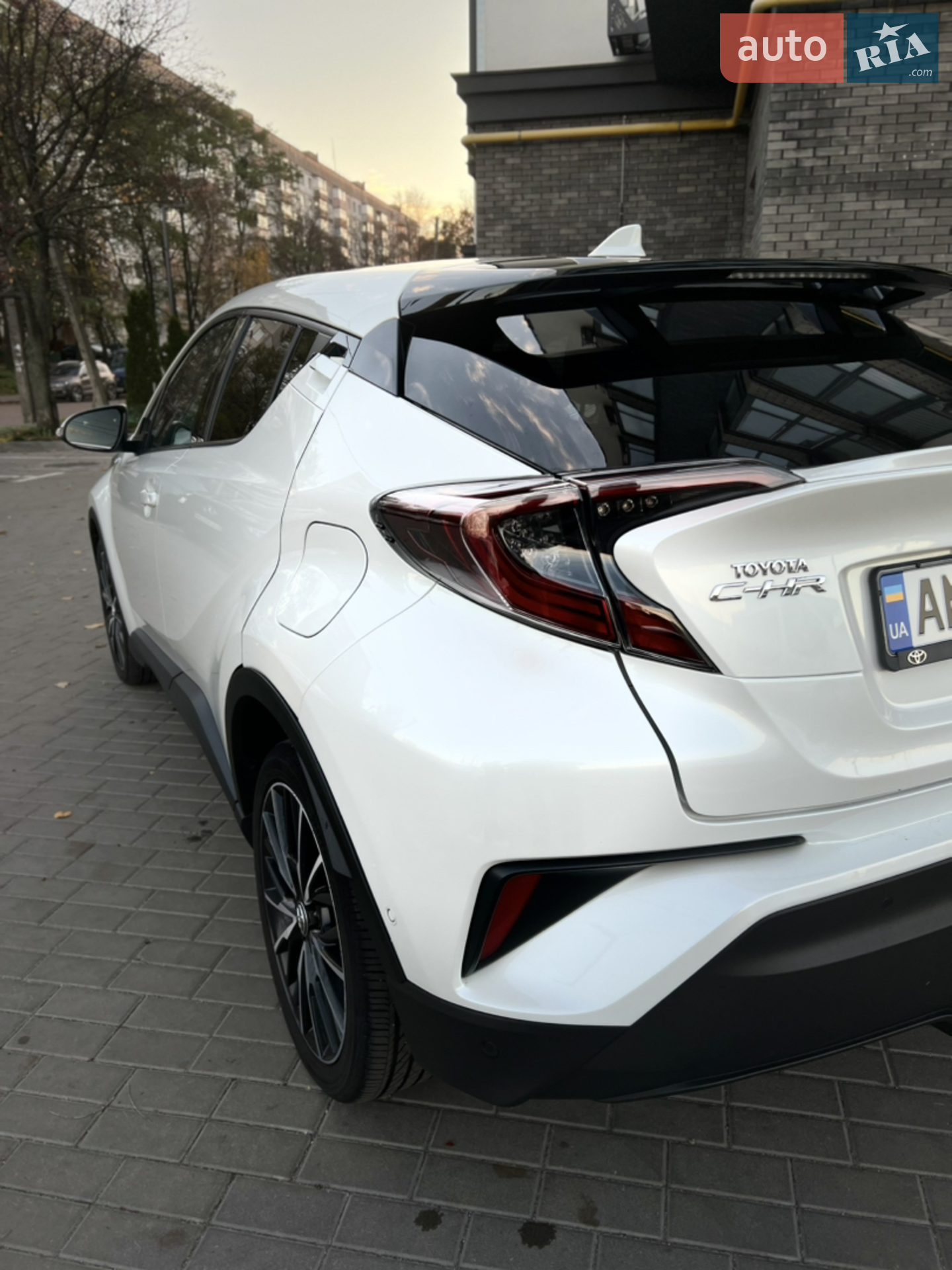 2018 Toyota C-HR - мініатюра 9
