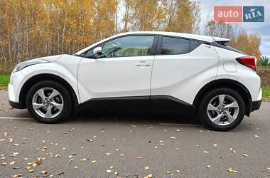 Внедорожник / Кроссовер Toyota C-HR 2018 в Киеве