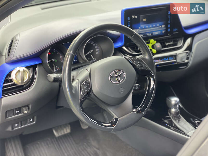 Позашляховик / Кросовер Toyota C-HR 2018 в Івано-Франківську фото 35 Позашляховик / Кросовер Toyota C-HR 2018 в Івано-Франківську