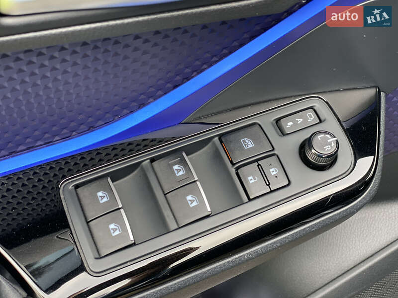 Позашляховик / Кросовер Toyota C-HR 2018 в Івано-Франківську фото 46 Позашляховик / Кросовер Toyota C-HR 2018 в Івано-Франківську