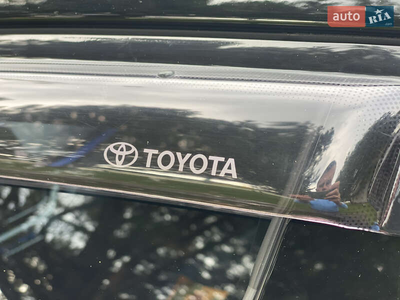 Позашляховик / Кросовер Toyota C-HR 2018 в Івано-Франківську фото 68 Позашляховик / Кросовер Toyota C-HR 2018 в Івано-Франківську