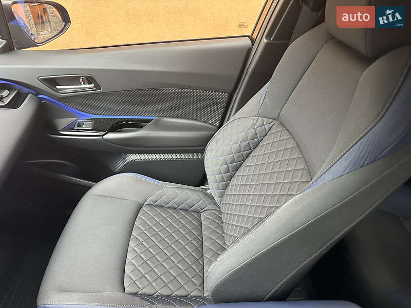 Внедорожник / Кроссовер Toyota C-HR 2020 в Киеве фото 21 Внедорожник / Кроссовер Toyota C-HR 2020 в Киеве