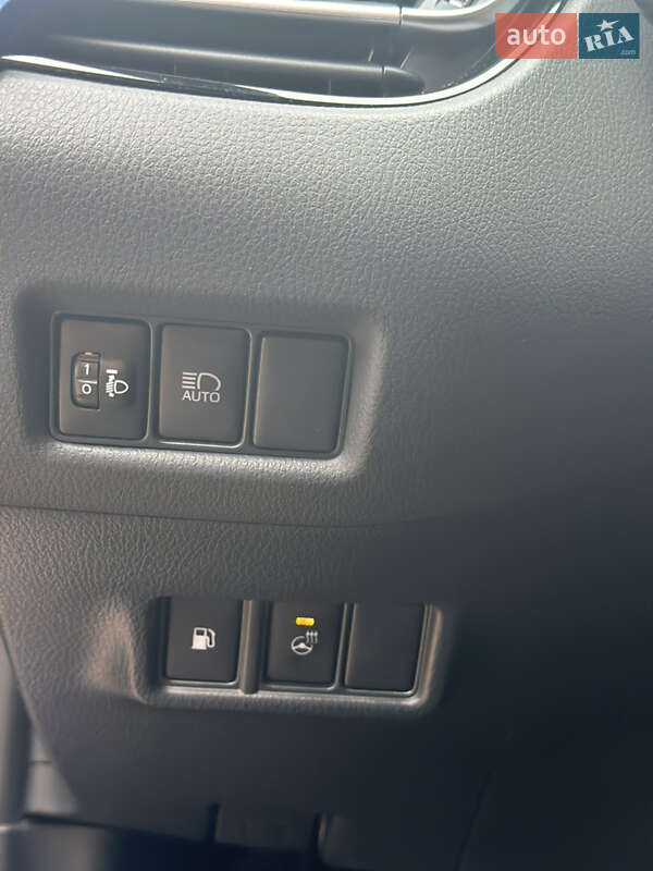 Внедорожник / Кроссовер Toyota C-HR 2020 в Киеве фото 27 Внедорожник / Кроссовер Toyota C-HR 2020 в Киеве