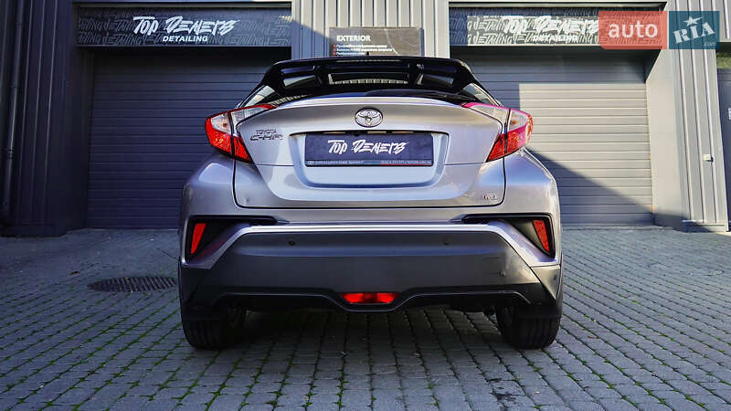 Внедорожник / Кроссовер Toyota C-HR 2017 в Львове фото 16 Внедорожник / Кроссовер Toyota C-HR 2017 в Львове