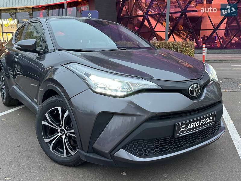 Внедорожник / Кроссовер Toyota C-HR 2019 в Киеве