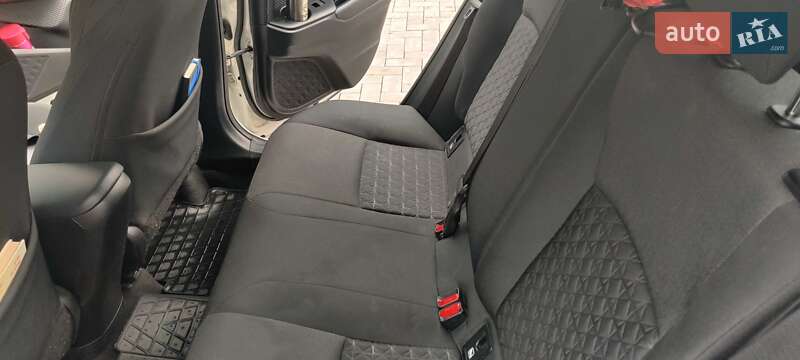 Позашляховик / Кросовер Toyota C-HR 2021 в Кривому Розі