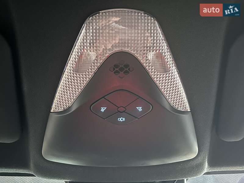 Внедорожник / Кроссовер Toyota C-HR 2018 в Виннице